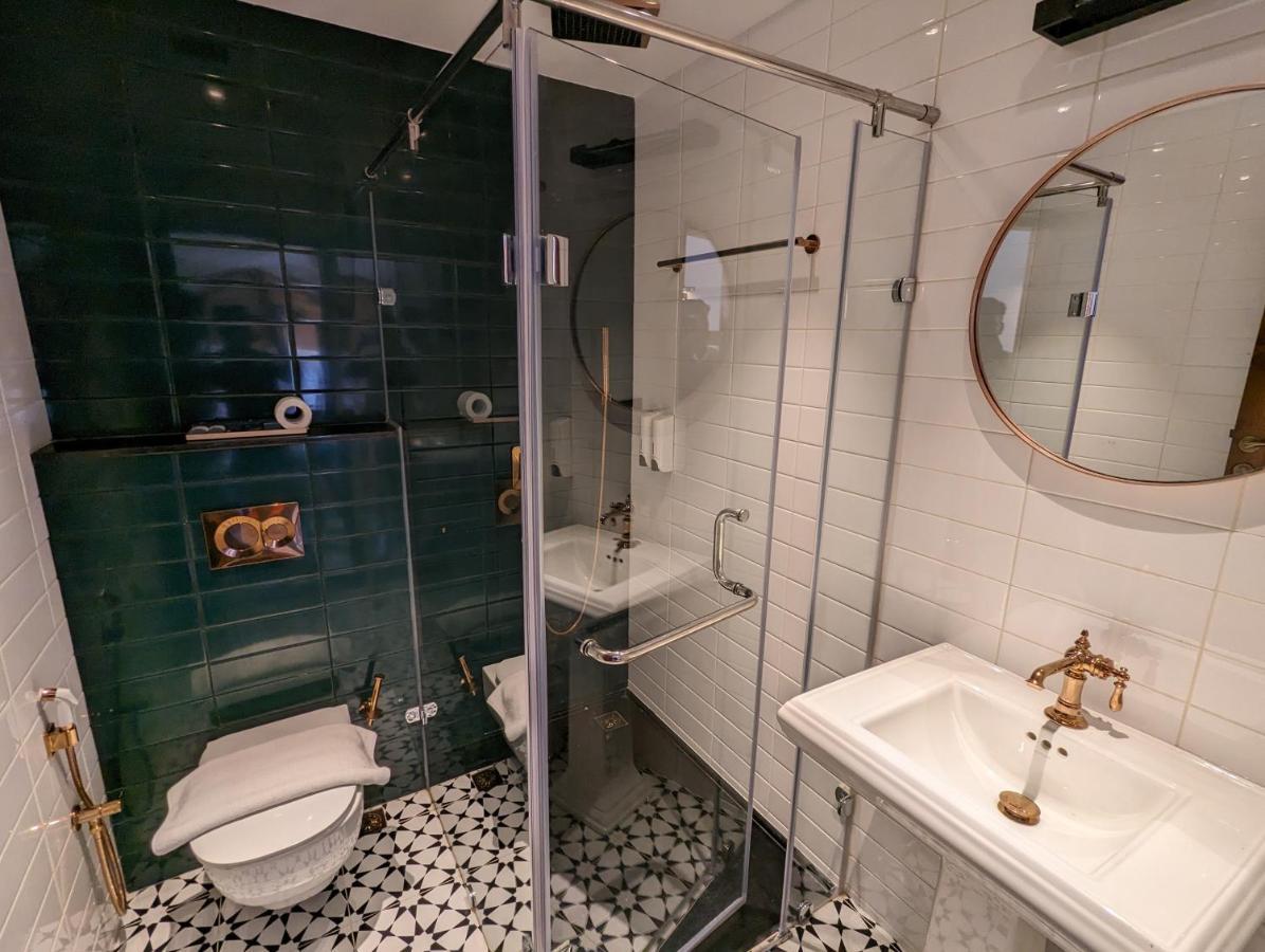 Prasanthi Hotel Коллам Екстер'єр фото